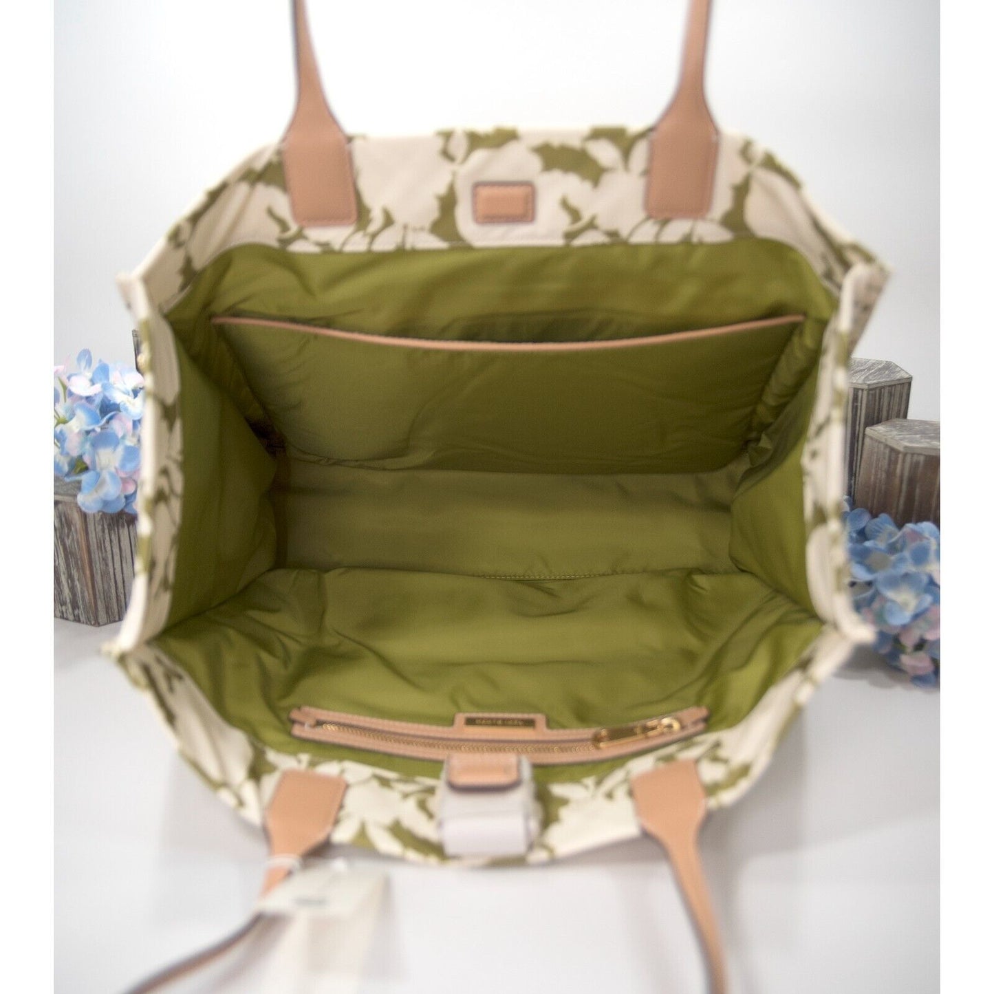 Tory Burch Ella Green Bold Flower Print Nylon Natural Leather Large Tote Bag NWT
