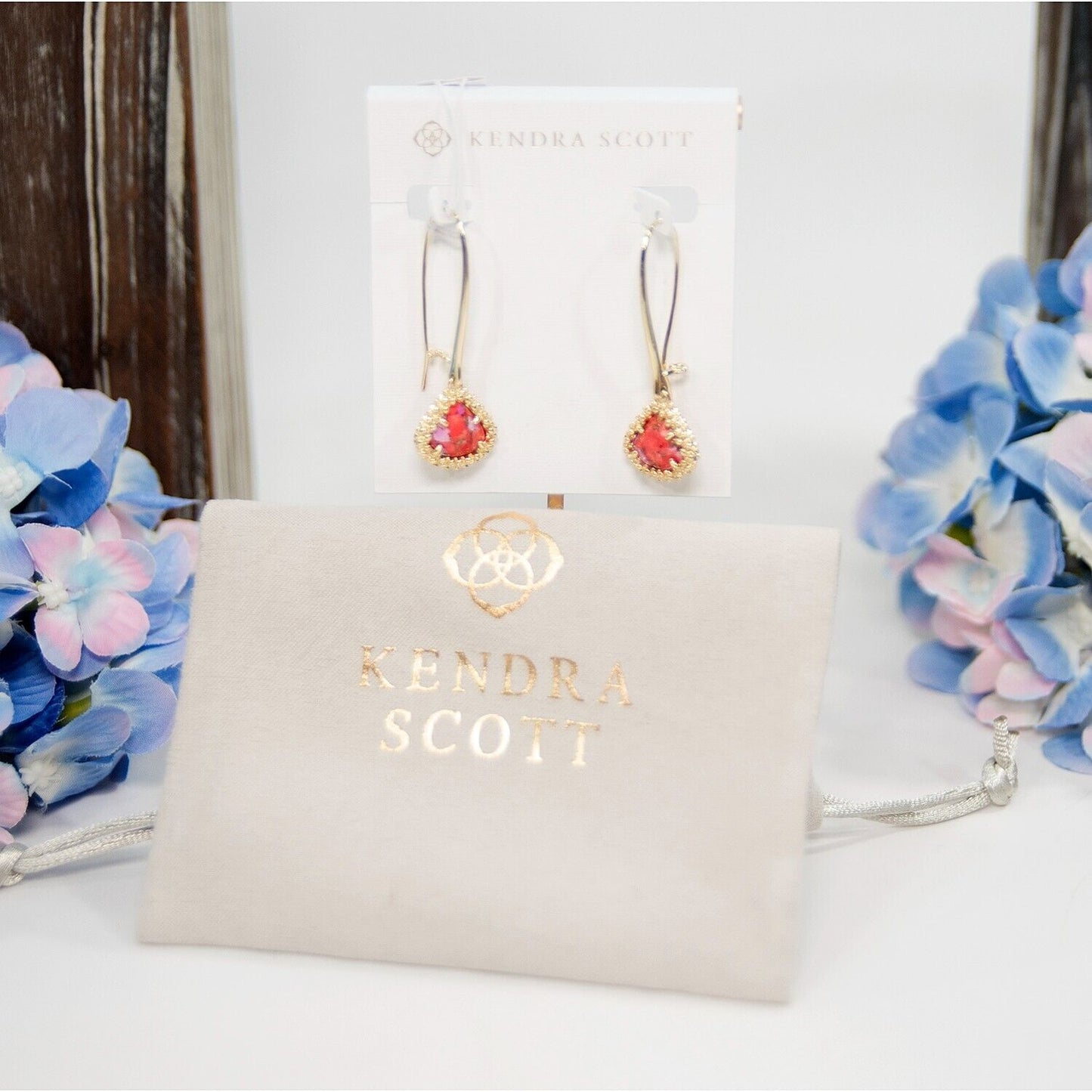 Kendra Scott Kendall Fuchsia Magnesite Gold Plated Dangle Earrings NWT