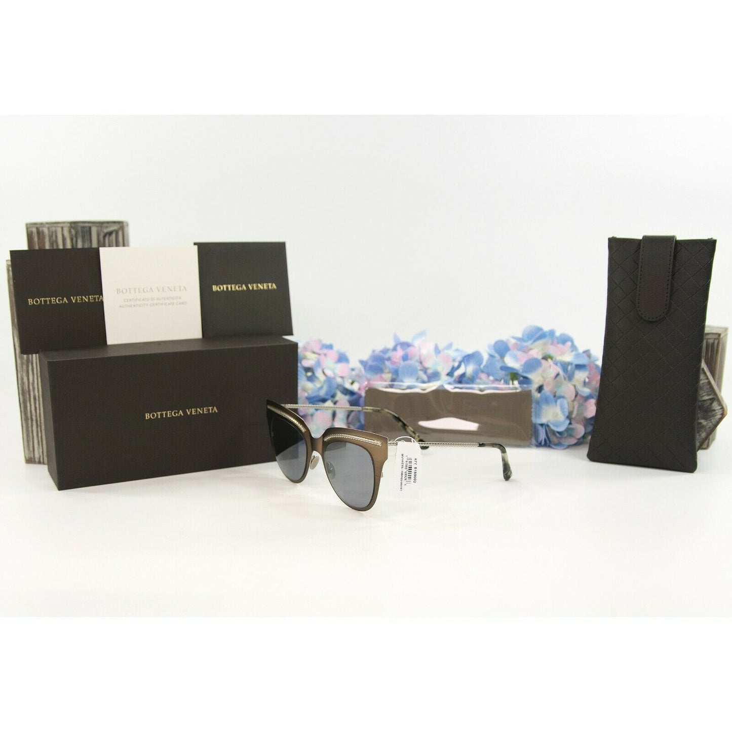 Bottega Veneta Burnished Thin Frame Cat Eye Metal Logo Sunglasses NWT Case
