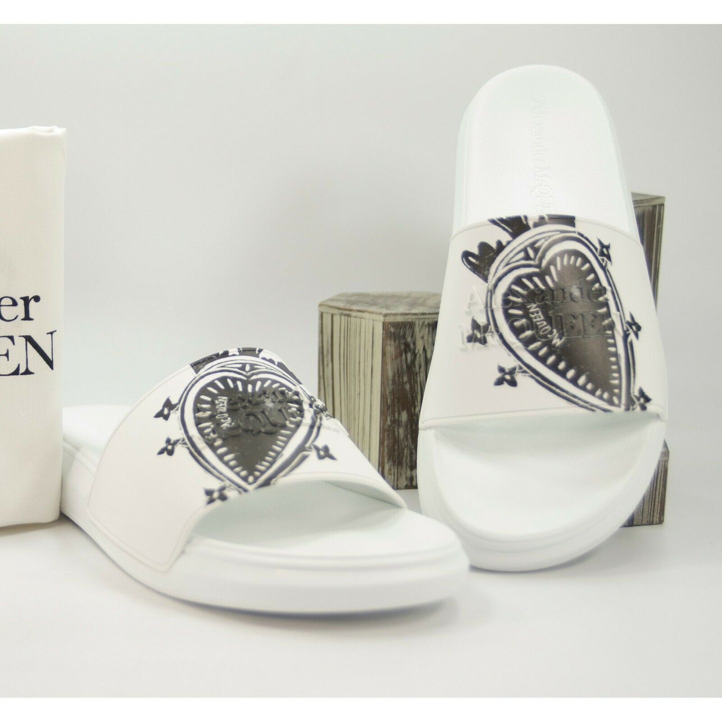 Alexander McQueen Mens White Heart Logo Leather Rubber Pool Slides 45 12 NIB