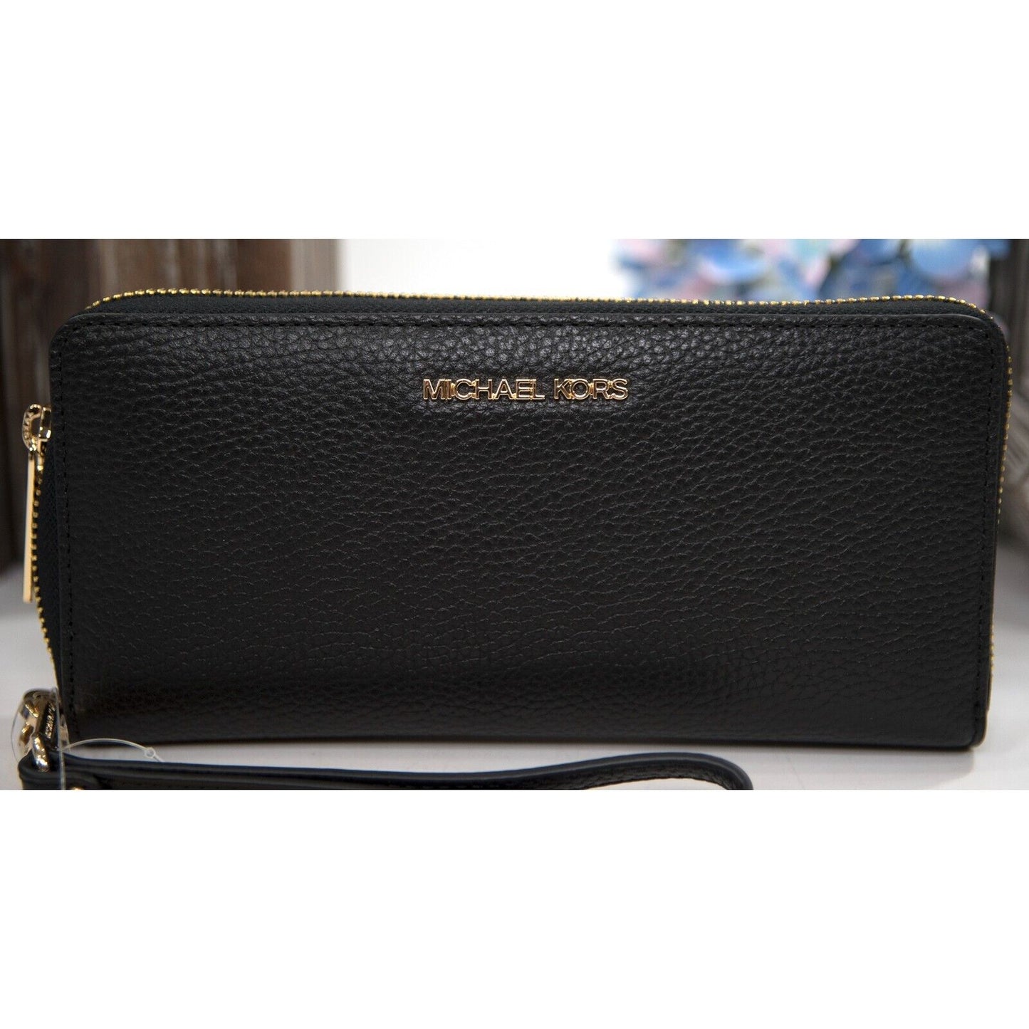 Michael Kors Black Pebbled Leather Zip Around Travel Wallet Wristlet NWT