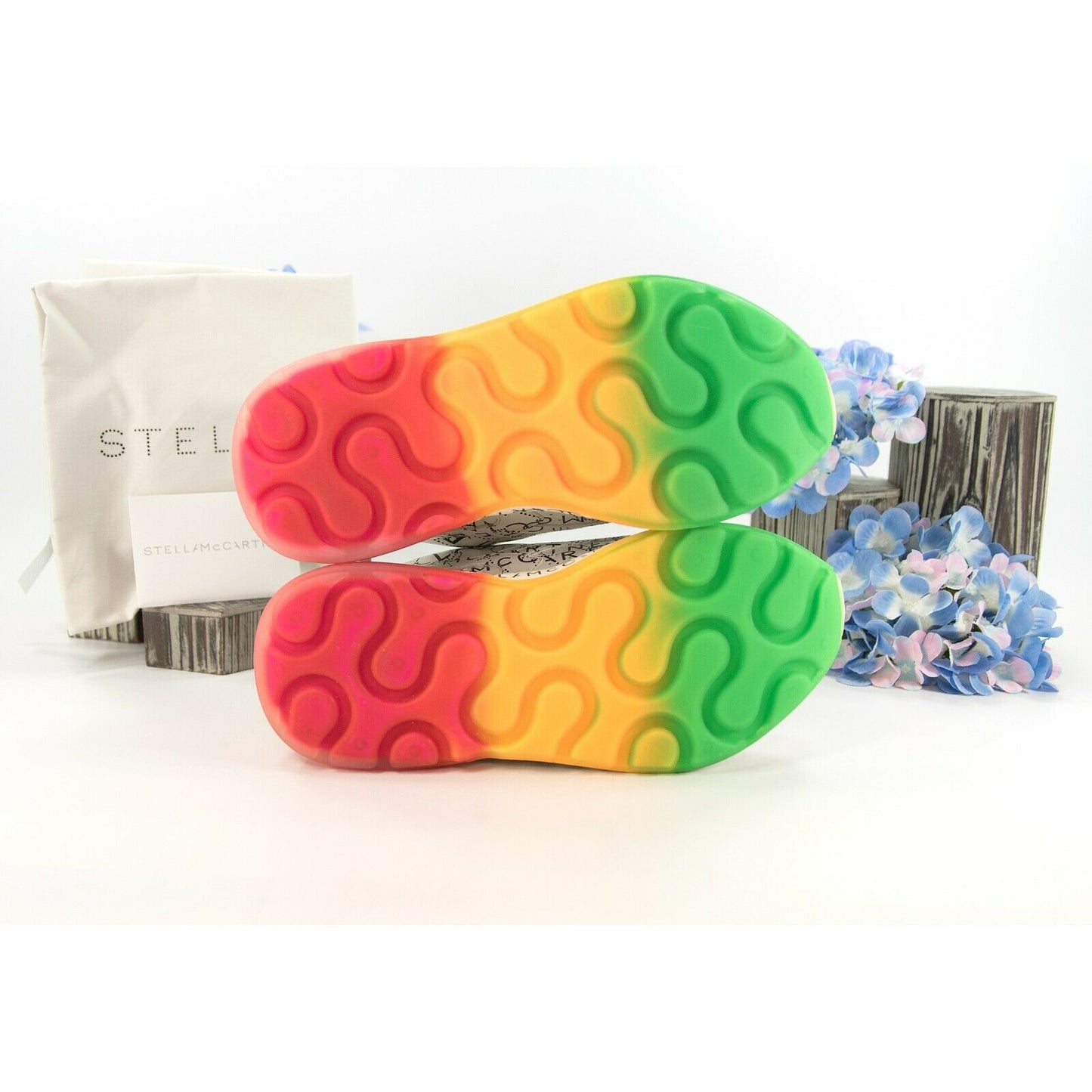 Stella McCarney Graffiti Rainbow Oversize Vegan Leather Sneakers 37 NIB
