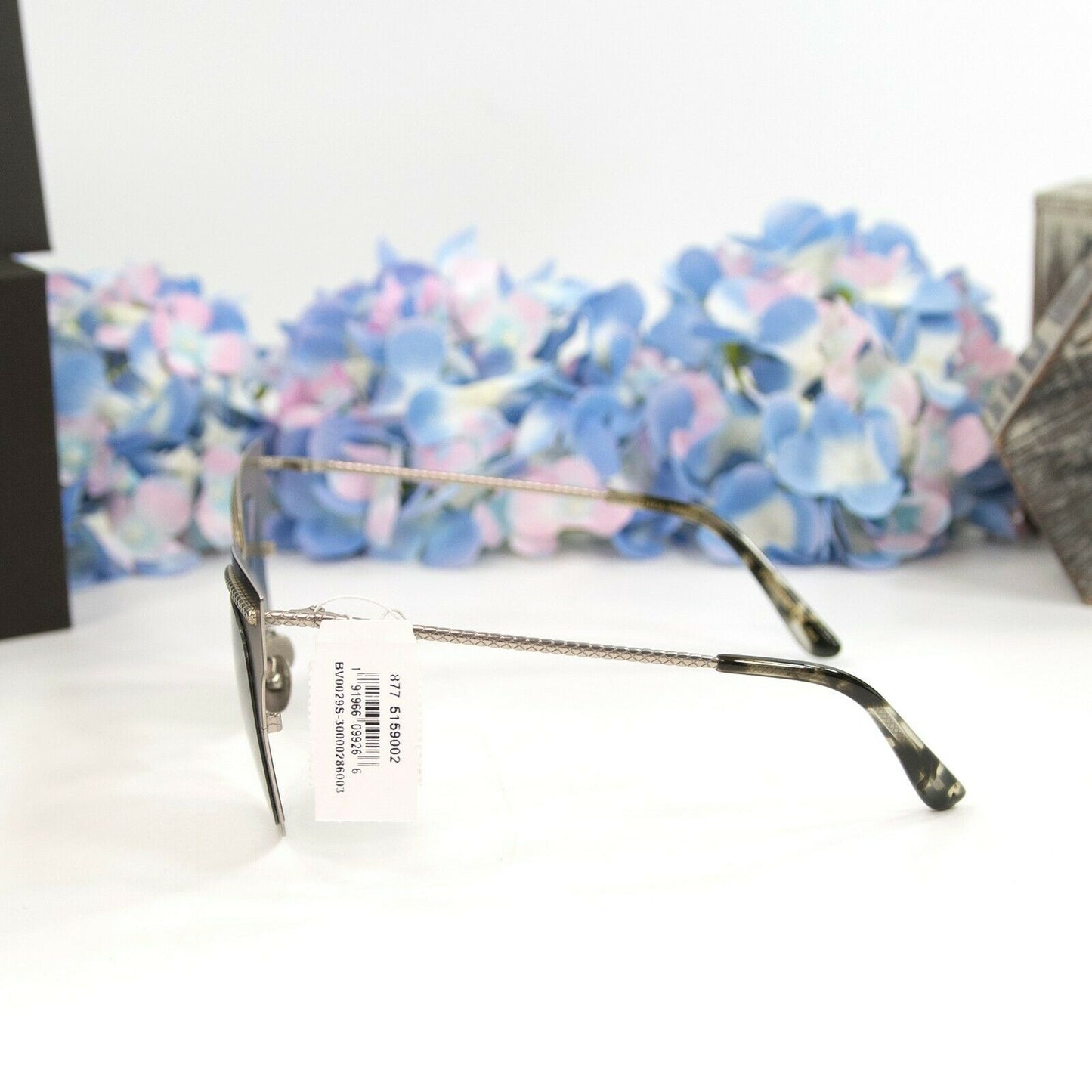 Bottega Veneta Burnished Thin Frame Cat Eye Metal Logo Sunglasses NWT Case