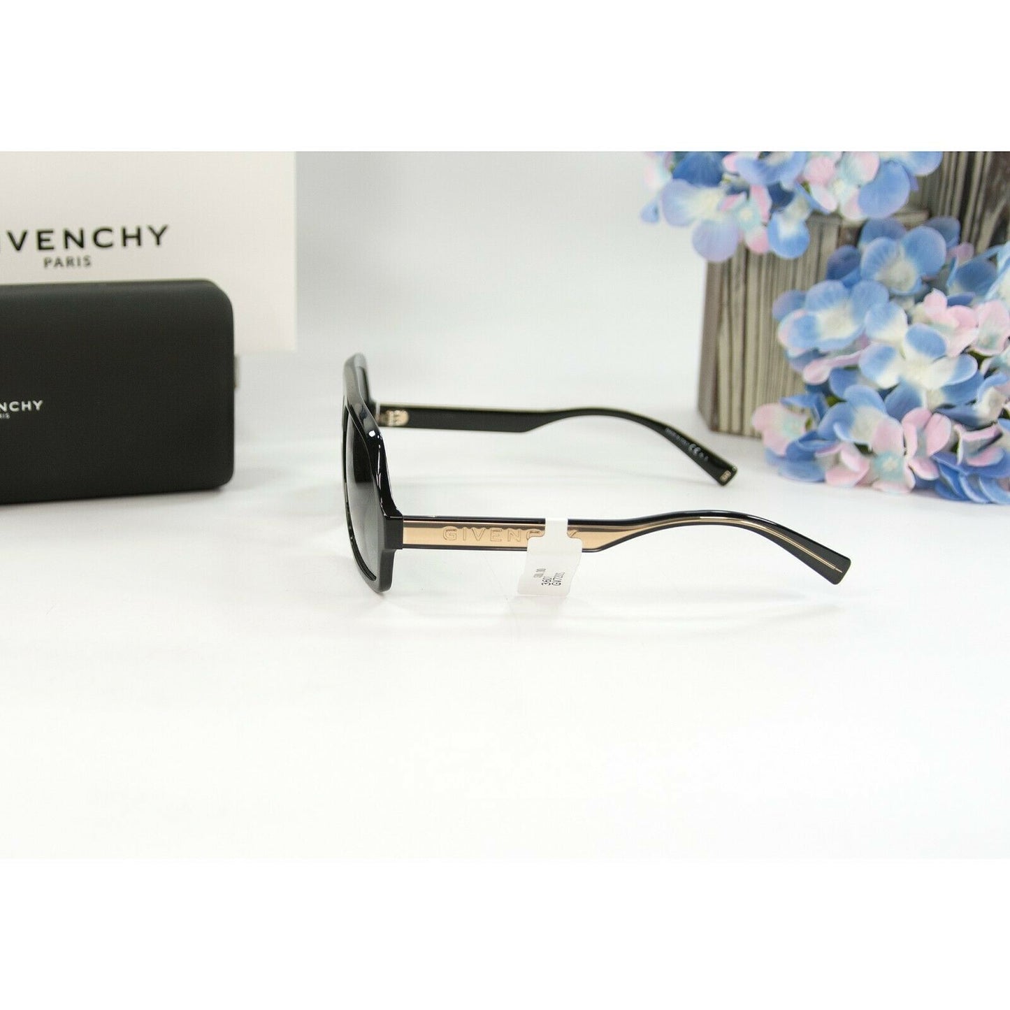 Givenchy GV8079O Black Gold Oversize Acrylic Logo Sunglasses NWT Case