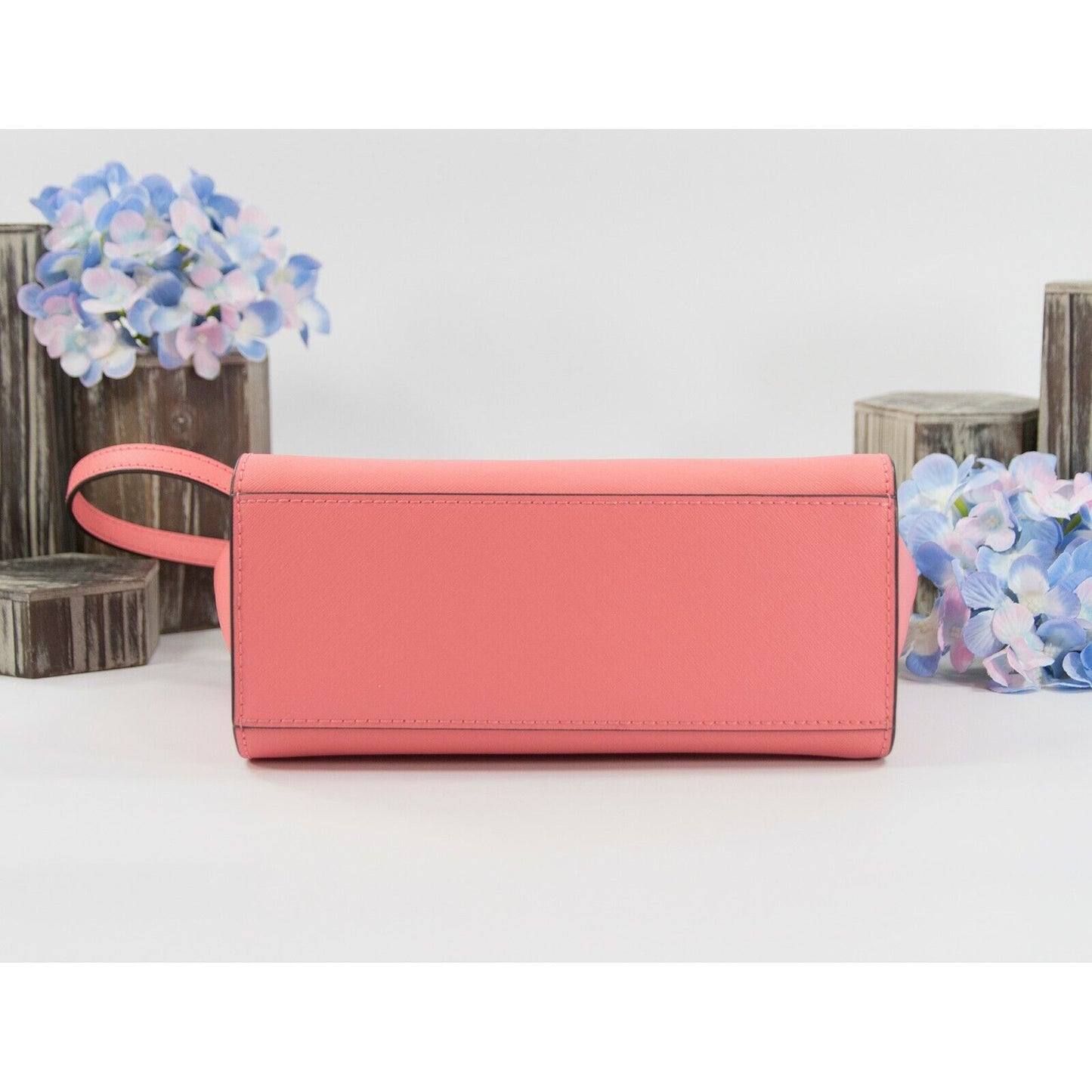Michael Kors Grapefruit Leather Selma Medium Messenger Crossbody Bag NWT