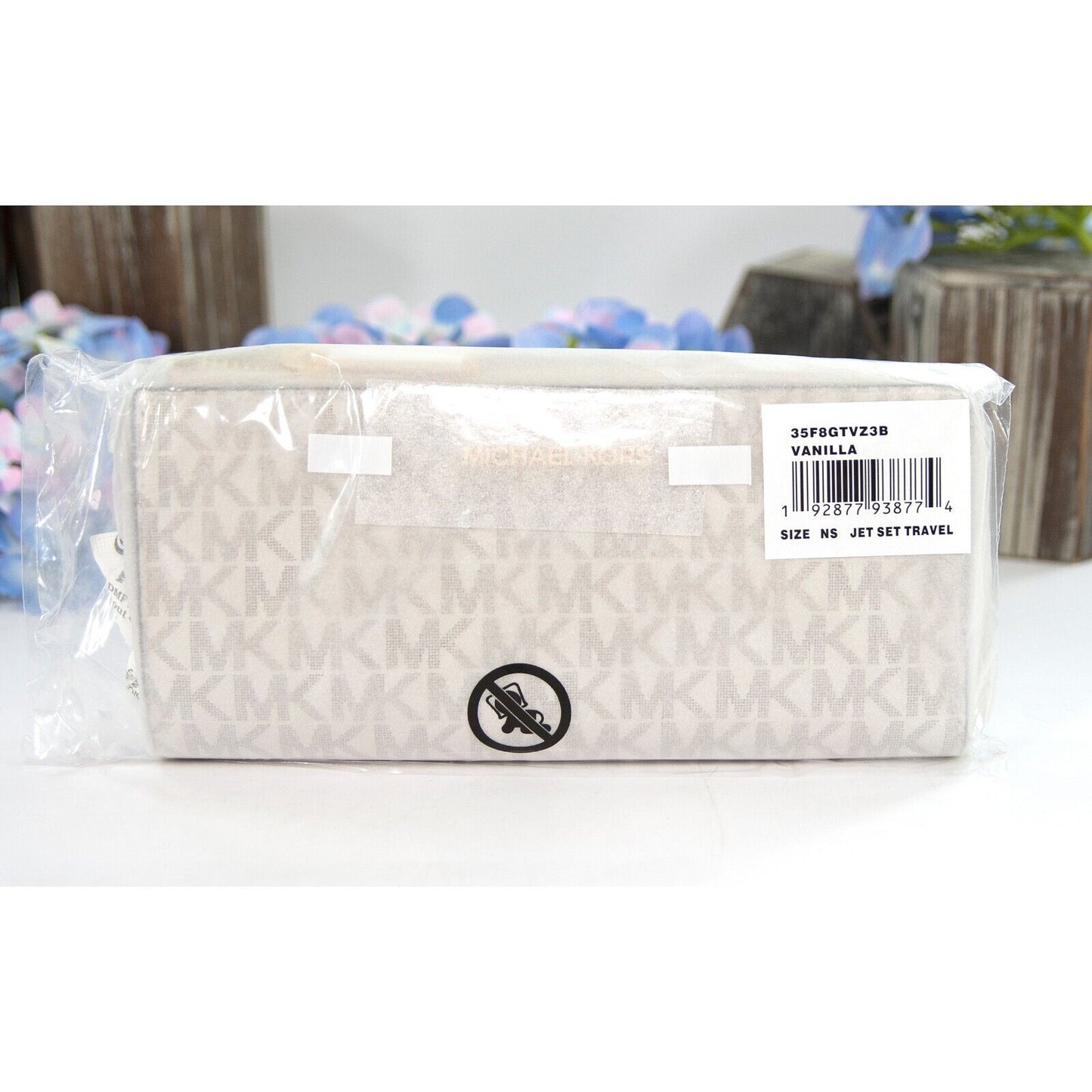 Michael Kors Vanilla Monogram Acorn Leather 3/4 Zip Around Lacey Wallet NWT