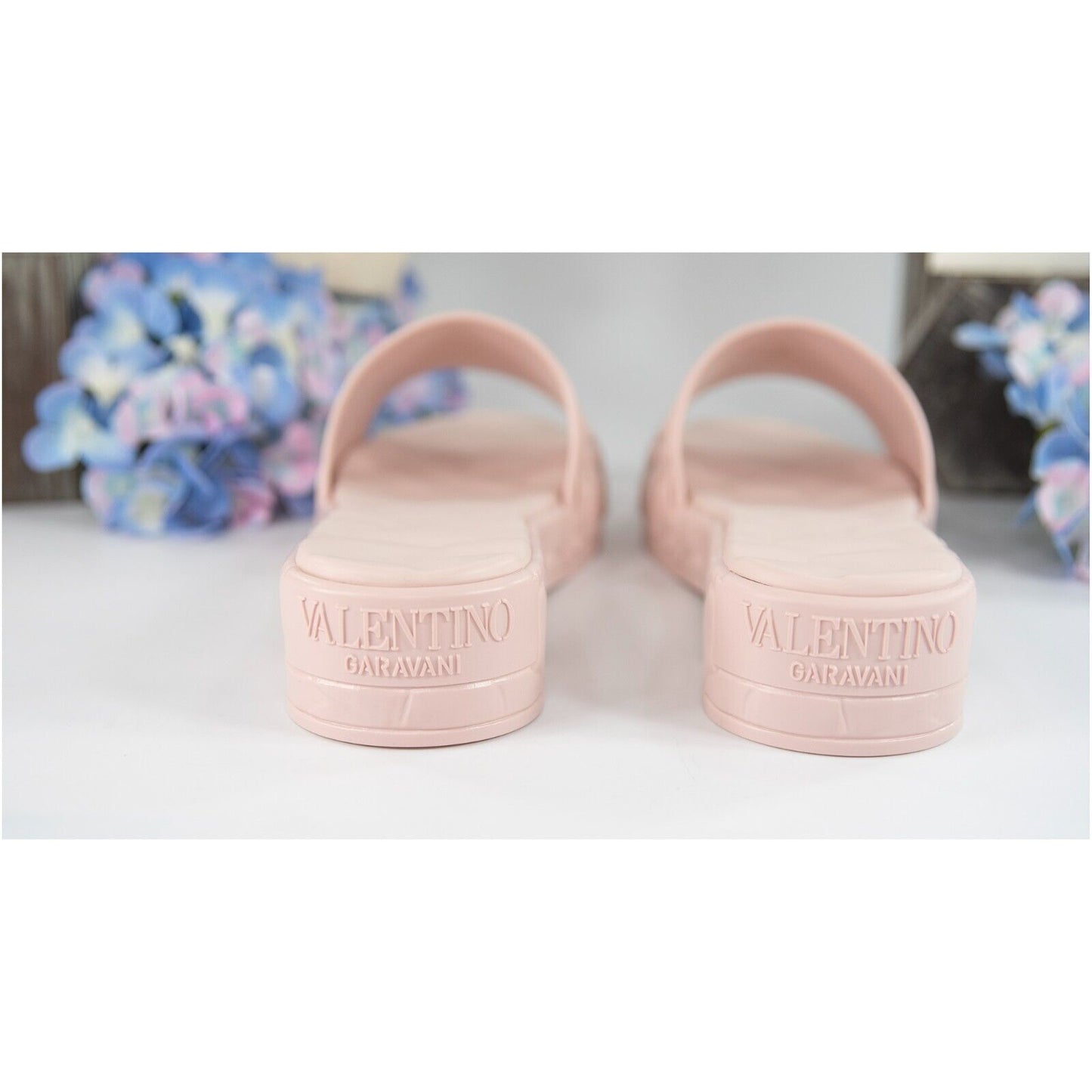 Valentino Garavani Rose Quartz Limited Edition 40MM Rubber Slide Sandals 40 NIB