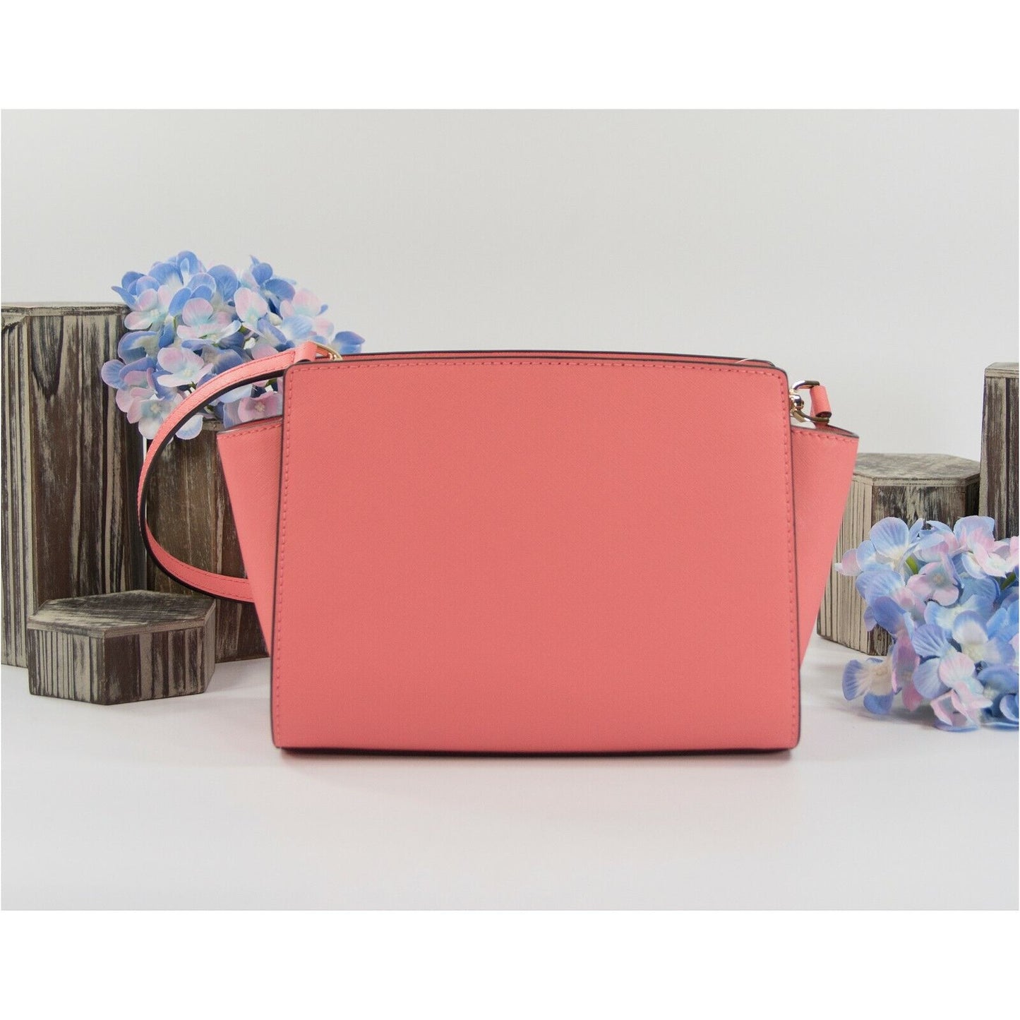 Michael Kors Grapefruit Leather Selma Medium Messenger Crossbody Bag NWT