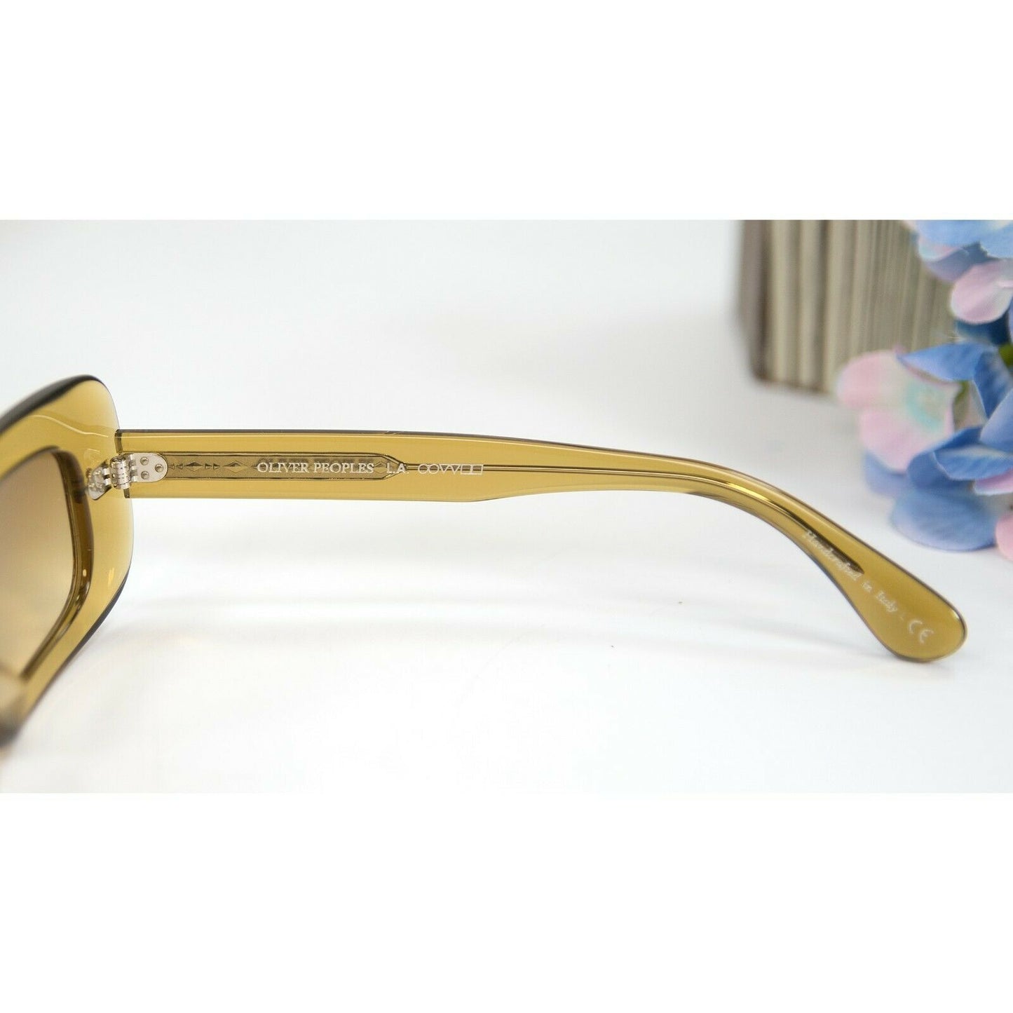 Oliver Peoples OV5394 Honey Yellow Acrylic Logo Sunglasses NWT Case