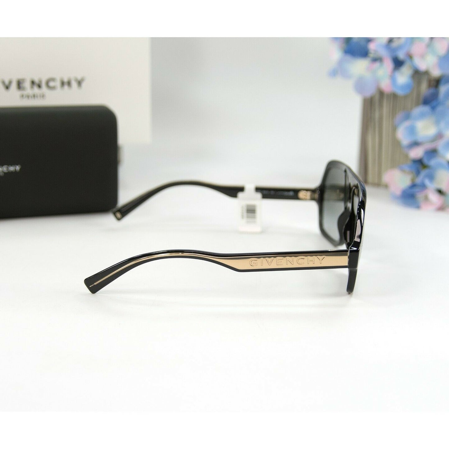 Givenchy GV8079O Black Gold Oversize Acrylic Logo Sunglasses NWT Case