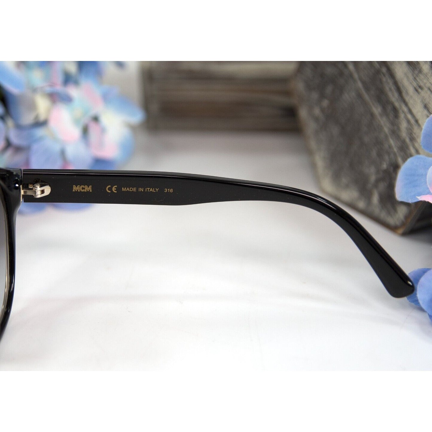 MCM 646SN Black Monogram Gradient Acrylic Metal Logo Sunglasses NWT Case