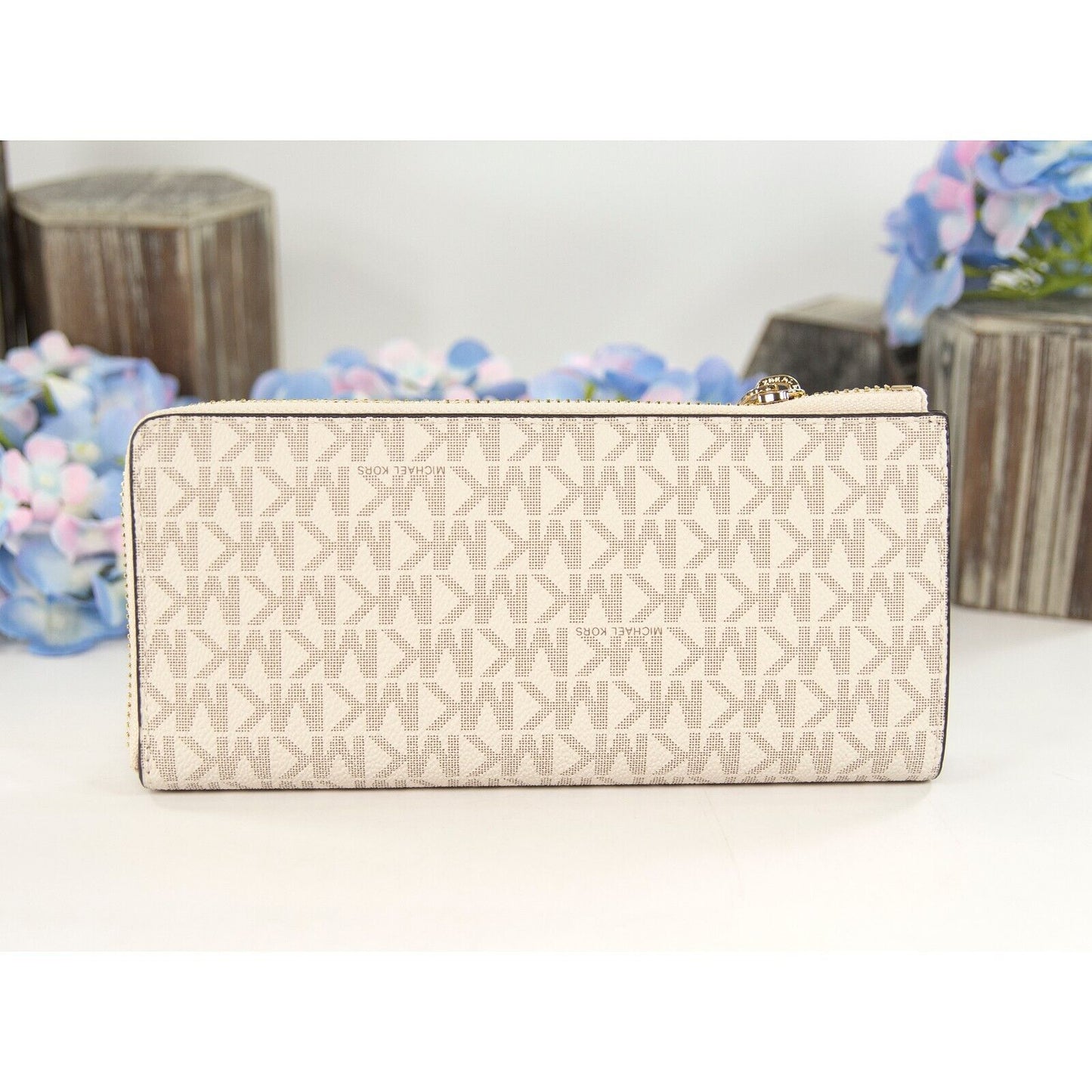 Michael Kors Vanilla Monogram Acorn Leather 3/4 Zip Around Lacey Wallet NWT