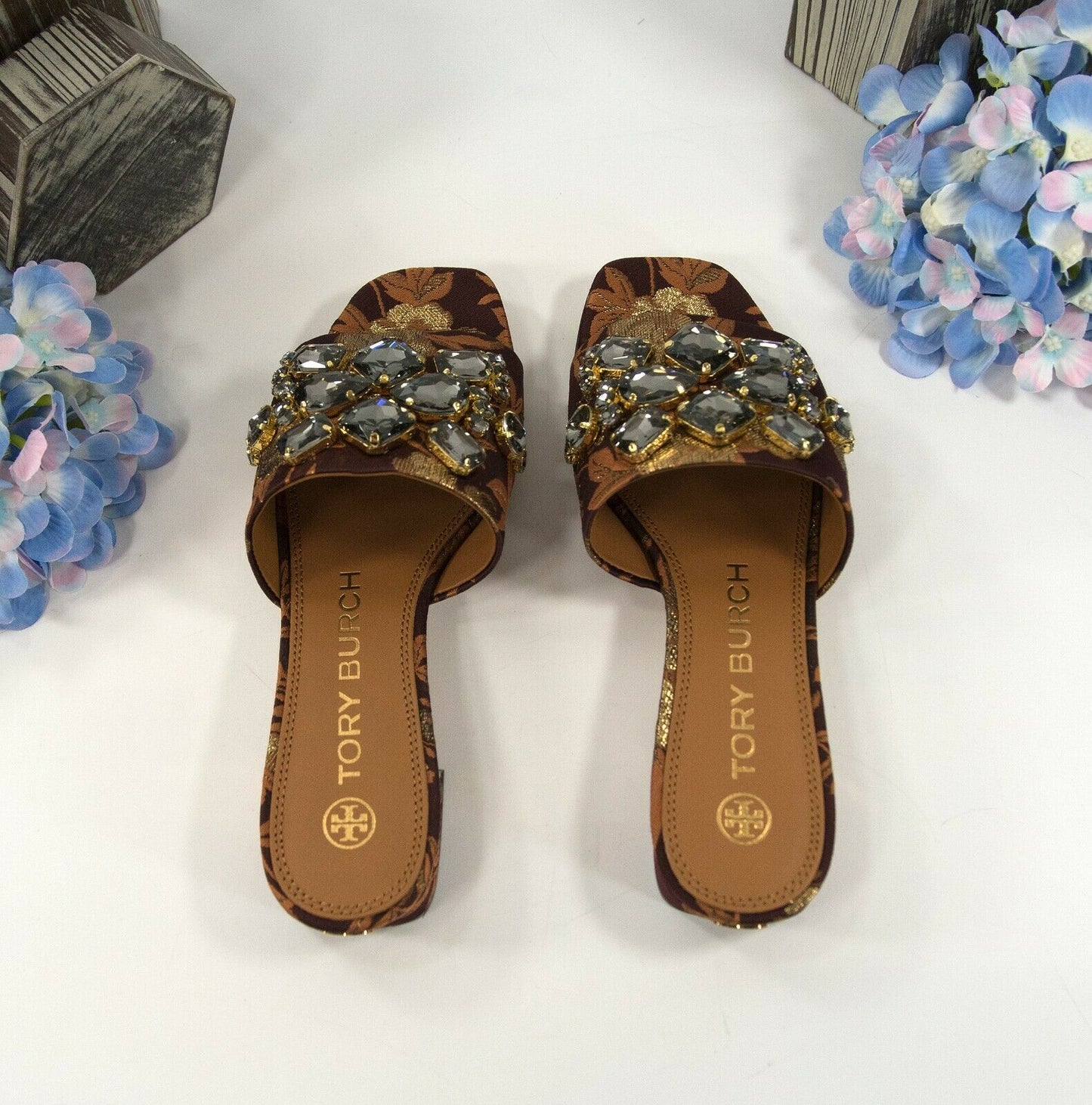 Tory Burch Martine Burgundy Gold Floral Jacquard Jeweled Flats Slides Sz 6 NIB