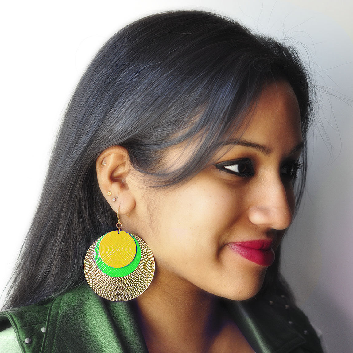 Amrita Singh Gold Solita Hoop Yellow Green Enamel Earrings ERC 1520 NWT