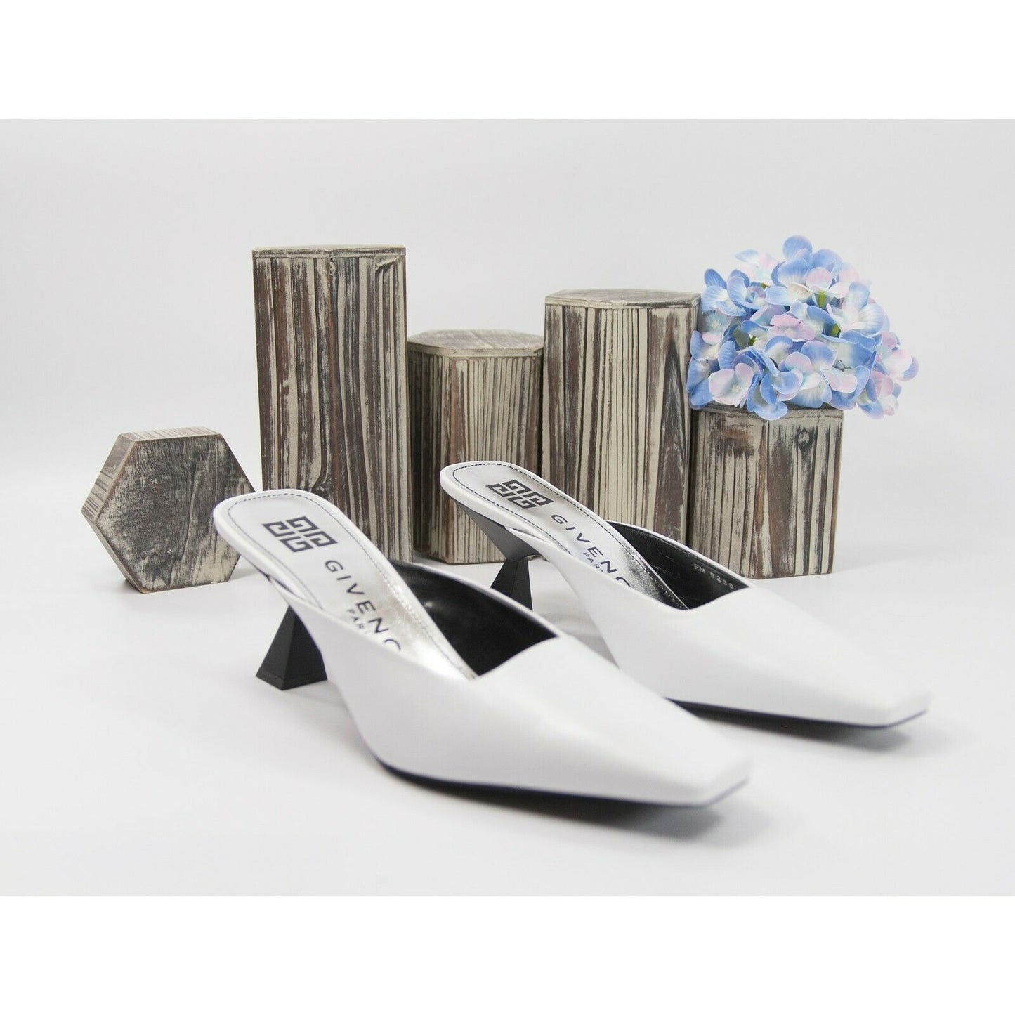 Givenchy White Lambskin 70MM Lookbook Mules Runway Heels Size 40 10 NIB