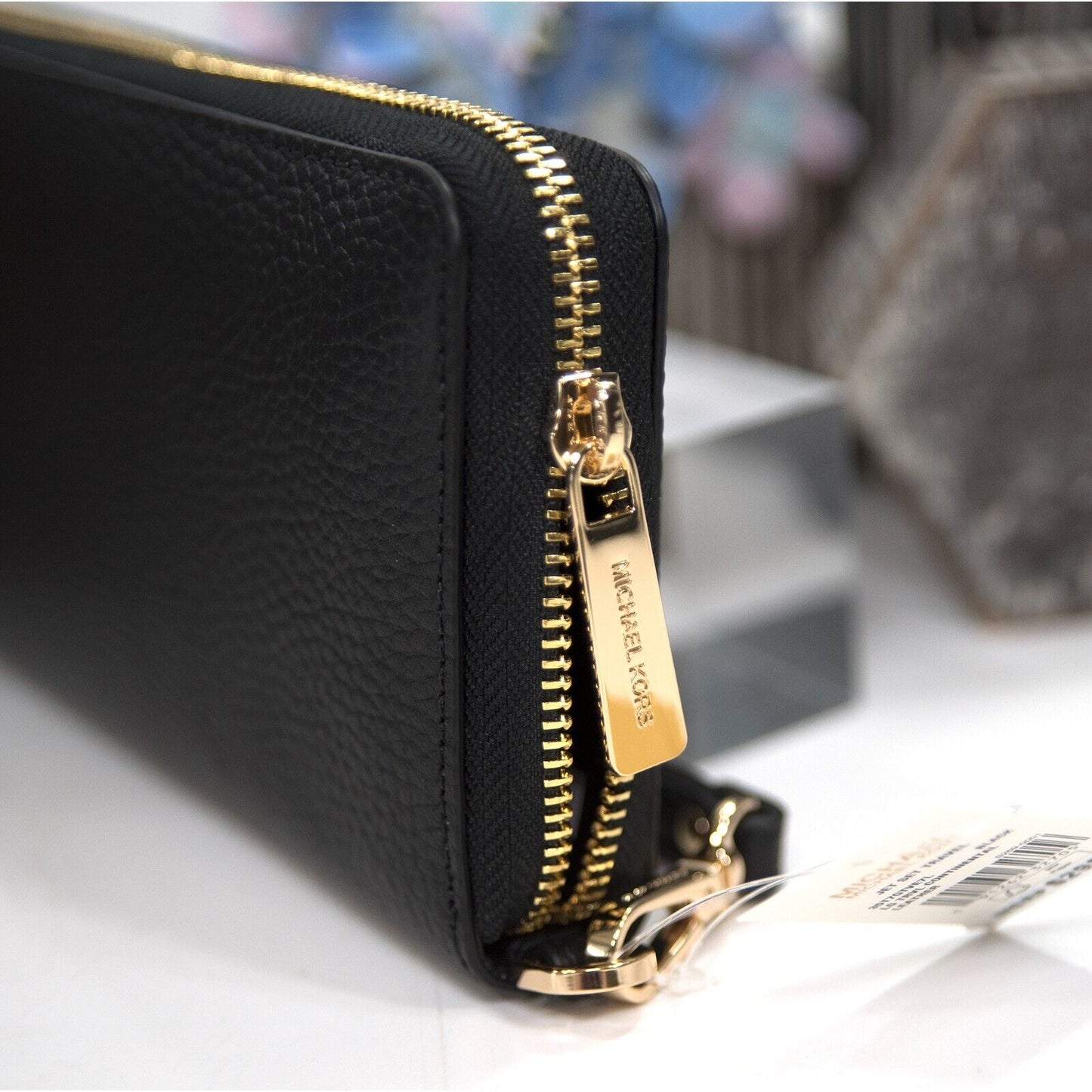 Michael Kors Black Pebbled Leather Zip Around Travel Wallet Wristlet NWT