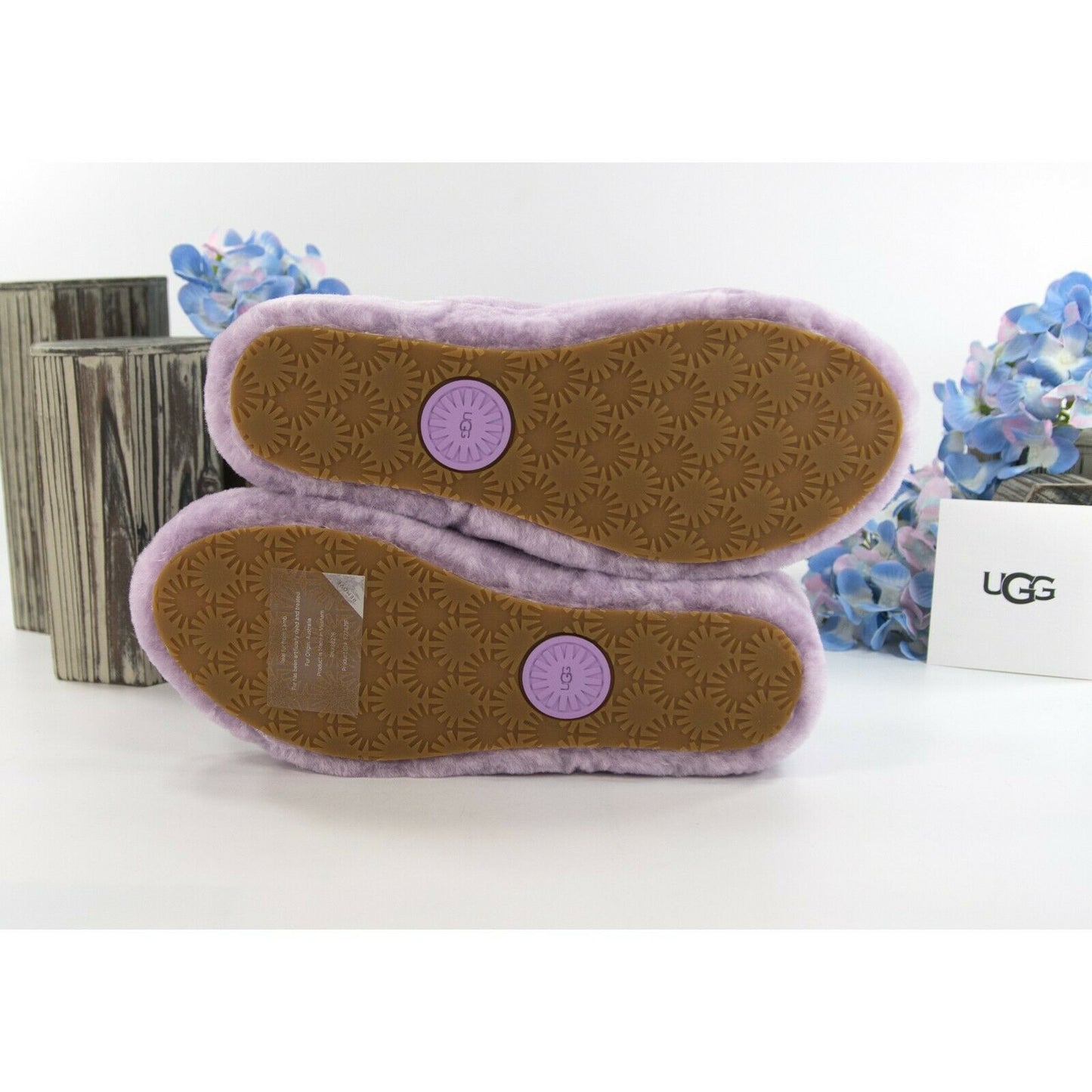 UGG Fluff Oh Yea Lilac Purple Sheepskin Fur Slippers Slides Sandals Sz 8 NIB