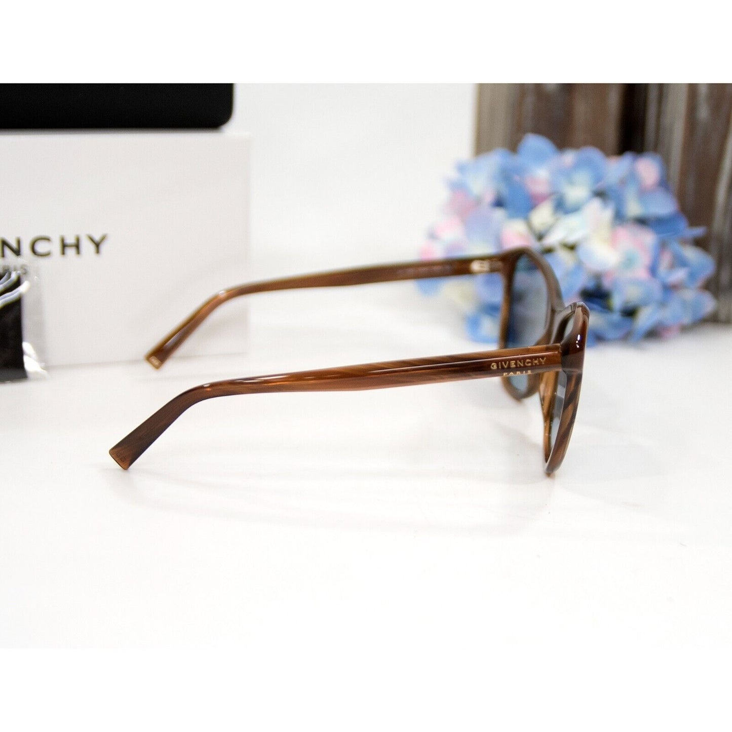 Givenchy GV7198 Brown Gold Oversize Cat Eye Acrylic Logo Sunglasses NWT Case