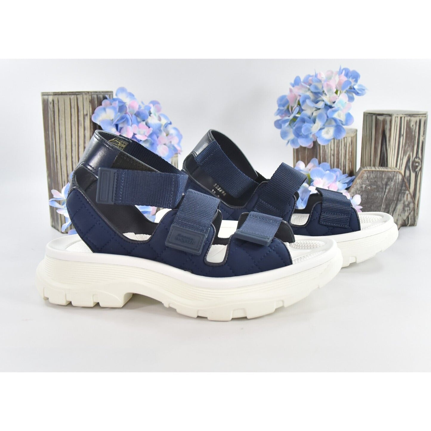 Alexander McQueen Navy White Hybrid Tech Leather Neoprene Sandals 39 NIB